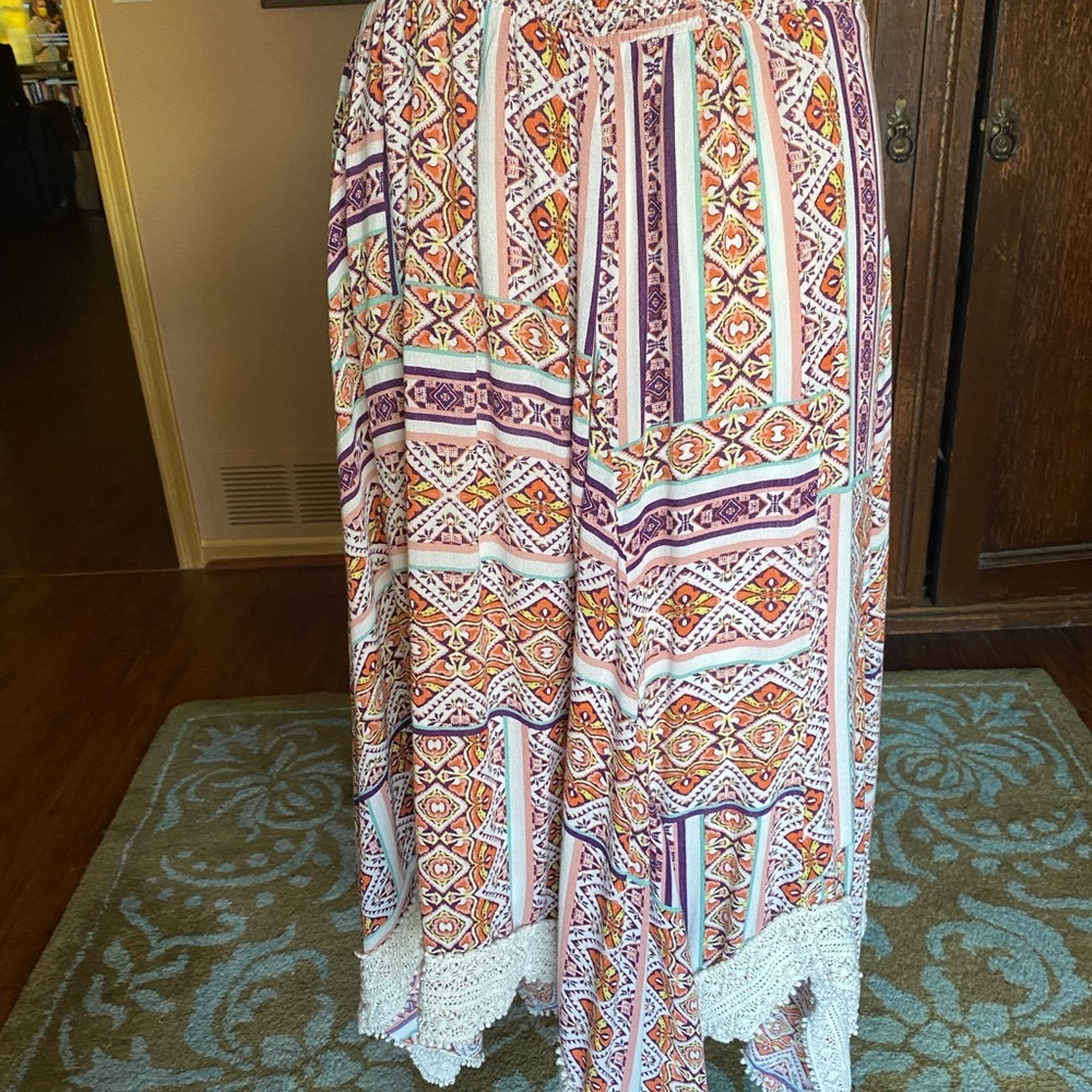 Perfect “gypsy” skirt handkerchief hem with crocheted lace trim size lar… - Picture 10 of 10